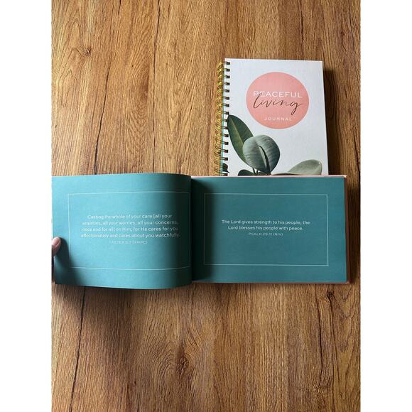 Joyce Meyer Ministries Notebook & Inspiration Book Bundle - Picture 5 of 8